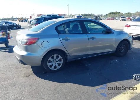 2010 Mazda Mazda3 I Sport z USA, uszkodzony, nr VIN JM1BL1SF1A1198901